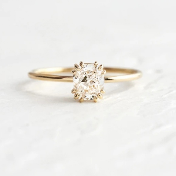 Sterling Silver Gold Ring with Oval Simulated Diamond - Picture 3 of 6